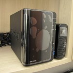 Amazon via Shipito: Synology America DiskStation 2-Bay Diskless Network Attached Storage (DS214play) O Synology America DiskStation 2-Bay Diskless Network Attached Storage (DS214play) em funcionamento