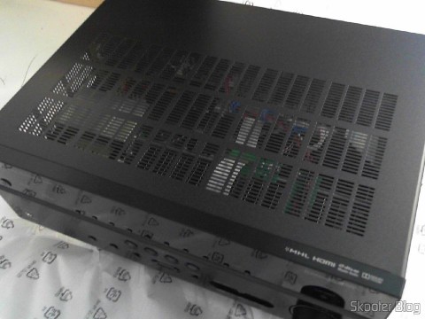 Foto do Yamaha RX-V675 7.2 Channel Network AV Receiver with Airplay, enviada pela Shipito