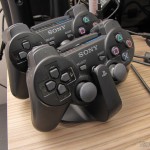 Mariio128: Official Dualshock 3 Charging Station (PS3) (SONY) Official Dualshock 3 Charging Station (PS3) (SONY) em funcionamento
