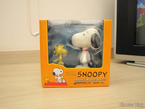 Action Figures de Snoopy & Woodstock, em sua embalagem
