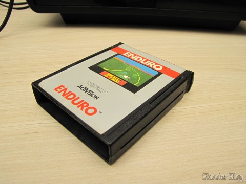 Cartucho Enduro do Atari 2600, após a limpeza padrão Skooter de qualidade