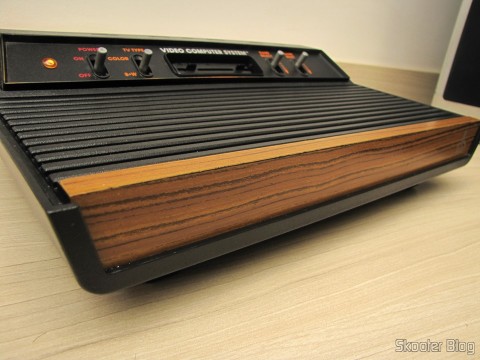 Atari VCS/2600 com S-Video, Vídeo Composto, Áudio Estéreo, e Pausa, após a limpeza
