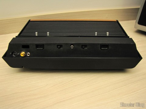 Atari VCS/2600 com S-Video, Vídeo Composto, Áudio Estéreo, e Pausa, após a limpeza