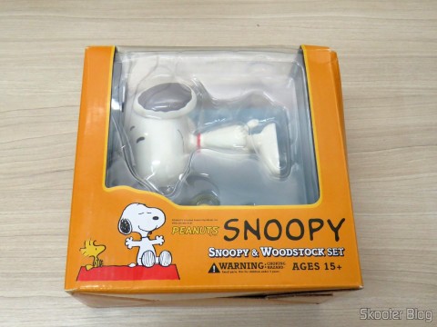 Terceiro conjunto Snoopy & Woodstock – Action Figures, em sua embalagem
