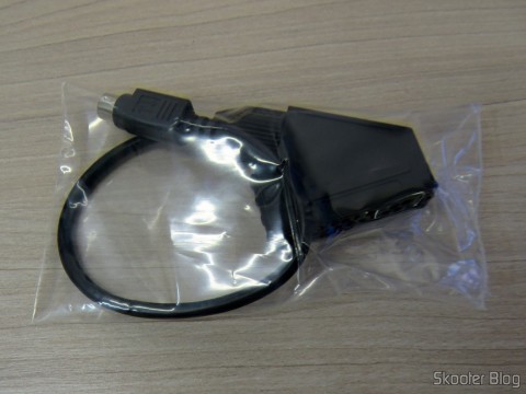 Conversor de EuroSCART para o Framemeister XRGB Mini, em sua embalagem