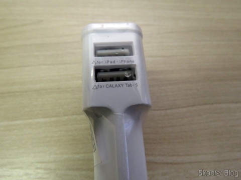 Carregador c/ Duas Saídas USB para iPhone, iPad, iPod, Samsung Galaxy Tab, etc.,