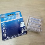 DealExtreme (DX): A terceira cartela de 4 Pilhas Recarregáveis AA NiMH 1.2V 1900mAh Sanyo Eneloop Genuínas do último pedido Cartela com 4 Pilhas Recarregáveis AA NiMH 1.2V 1900mAh Sanyo Eneloop Genuínas