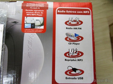 Rádio Portátil Philco PB120N, AM / FM, Reproduz CD / CD-R / RW / MP3 e WMA, Entrada USB