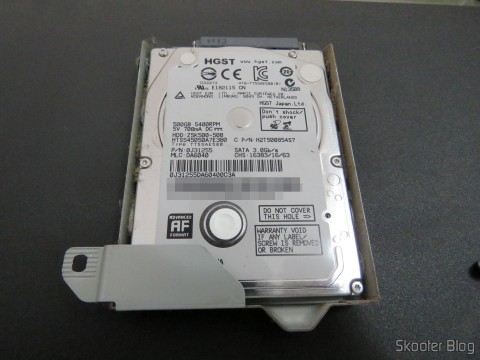 Gaveta de HD do Playstation 4 com o HD original