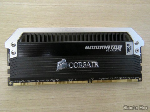 Módulo do Kit Corsair Dominator Platinum 32GB (4x8GB) DDR3 1600 MHz (PC3 12800) Desktop Memory (CMD32GX3M4A1600C9)