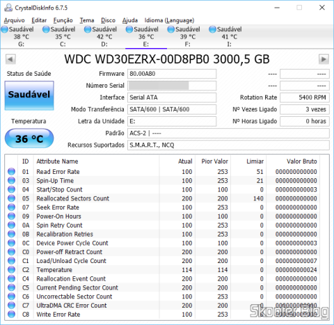 Informações do HD Western Digital WD Green 3.0TB WD30EZRX obtidas com o CrystalDiskInfo