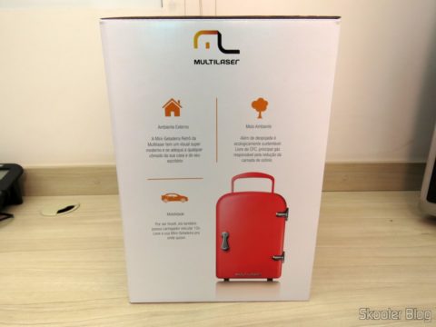 Mini Geladeira Retrô Portátil TV007, em sua embalagem