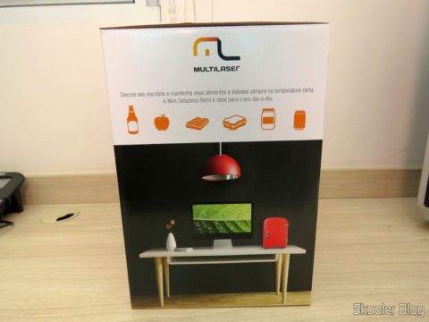 Mini Geladeira Retrô Portátil TV007, em sua embalagem
