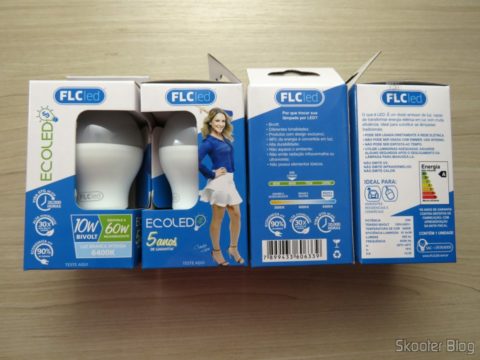 Lâmpadas LED FLC 10W 6400K, em suas embalagens