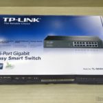 Switch Easy Smart Gigabit de 16 Portas TP-Link TL-SG1016DE Switch Easy Smart Gigabit de 16 Portas TP-Link TL-SG1016DE, em sua embalagem