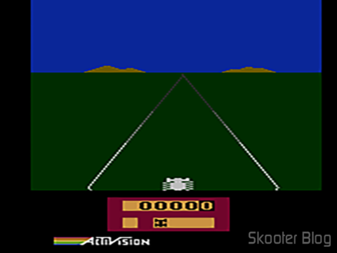 Screenshot do Enduro no emulador Stella: painel magenta?