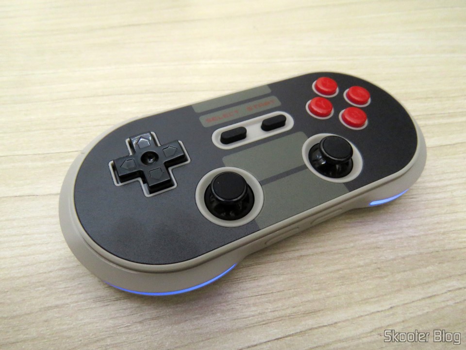 8Bitdo Crissaegrim NES30 PRO