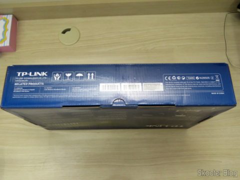2º Switch Easy Smart Gigabit de 16 Portas TP-Link TL-SG1016DE, em sua embalagem