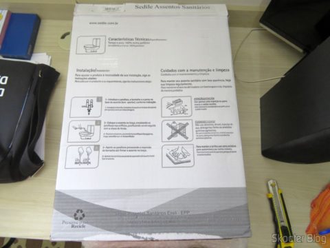 Assento Sanitário Poliéster para Louça Deca Ravena, da marca Sedile, em sua embalagem