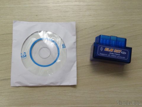 Mini ELM327 V2.1 OBD2 Bluetooth e mini CD com softwares
