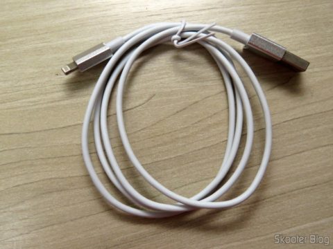 Cabo USB de Carga e Dados Vention para iPhone