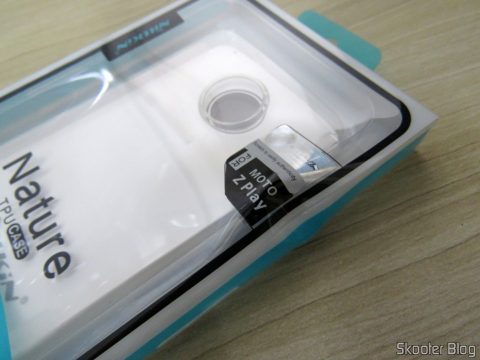 2ª Capa Transparente para Motorola Moto Z Play Nillkin Nature TPU 0,6mm, em sua embalagem.