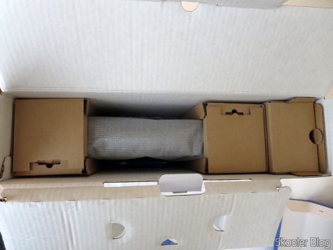 Desembalando o Playstation 4 Pro.