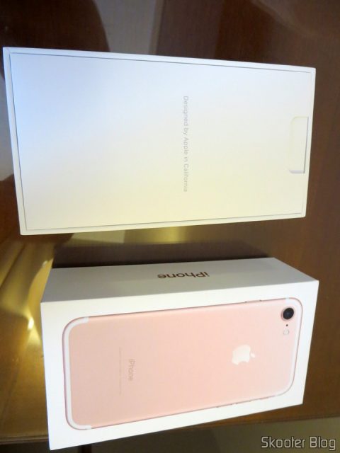 iPhone 7 128GB Rose Gold, em sua embalagem