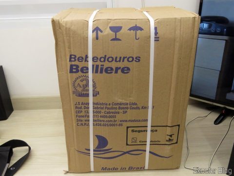 Bebedouro de Garrafão de Mesa em Inox Belliere, em sua embalagem