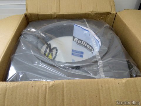 Bebedouro de Garrafão de Mesa em Inox Belliere, em sua embalagem