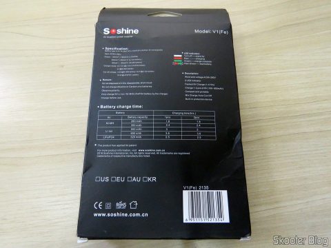 Embalagem com as 2 Baterias Soshine 9V 6F22 650mAh Recarregáveis Li-Ion + Carregador Inteligente com LED