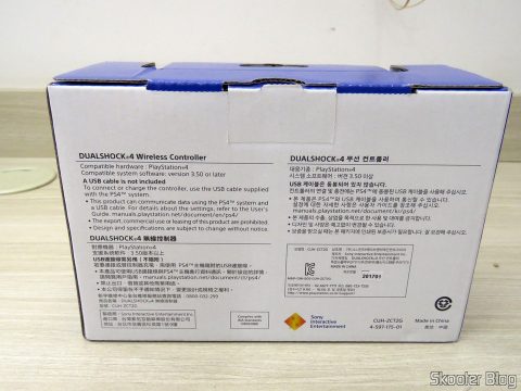 Dualshock 4 Wireless Controller (modelo PS4 Slim/Pro), em sua embalagem