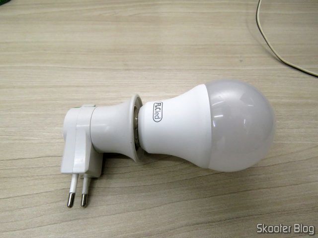 Adaptador de Tomada para Socket de Lâmpada E27 com Interruptor