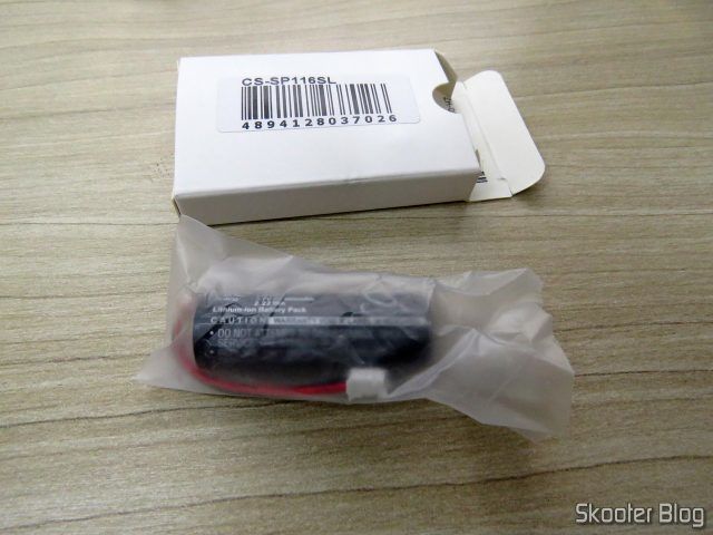 Bateria para Playstation Move Navigation Controller (SONY CECH-ZCS1E - LIS1442) e sua embalagem.