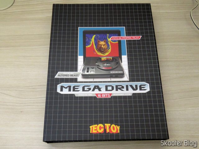 Caixa com o livro Mega Drive Definitivo - WarpZone