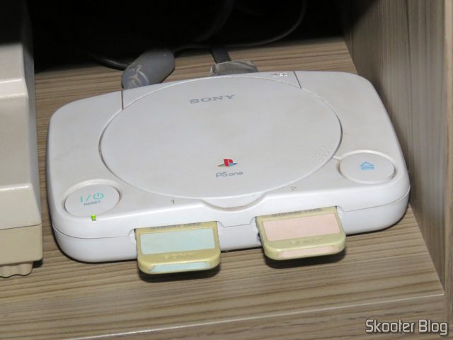 Playstation One, conectado ao gscartsw_lite v1.5.