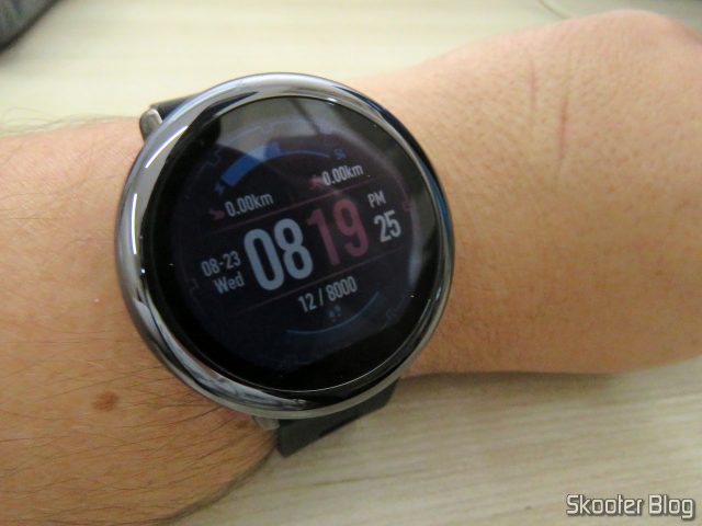 A tela principal do Amazfit Pace, padrão.