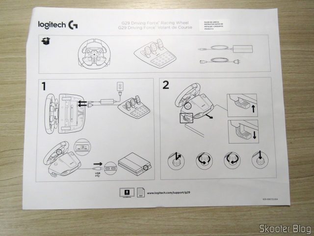 Folhetos que acompanham o Volante de corrida Driving Force Logitech G29