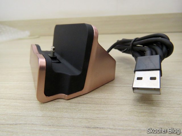 Dockstation para iPhone 7, 6S, 6, 5S, 5C, 5, SE para dados e carga.