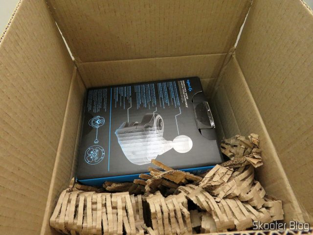 Caixa com o Câmbio Logitech Driving Force Shifter para G29/G920 Preto