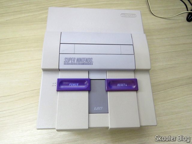 Super Nintendo, após a limpeza profunda.