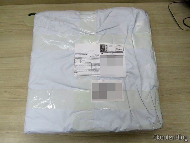 Pacote da GearBest com a Xiaomi Mi Smart Scale 2.