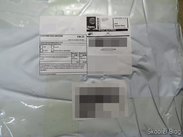 Pacote da GearBest com a Xiaomi Mi Smart Scale 2.