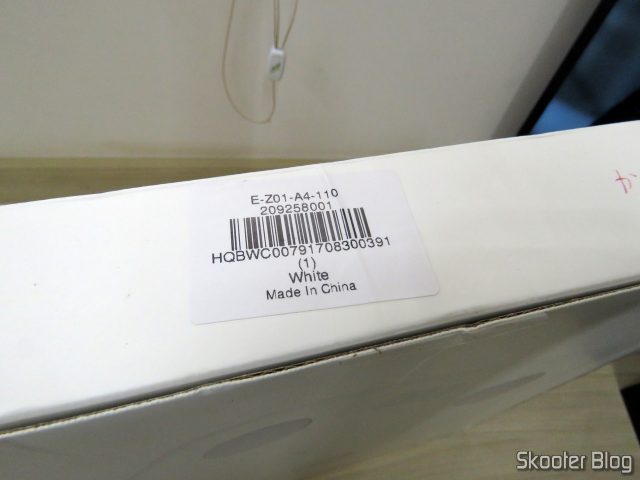 Xiaomi Mi Smart Scale 2, em sua embalagem,