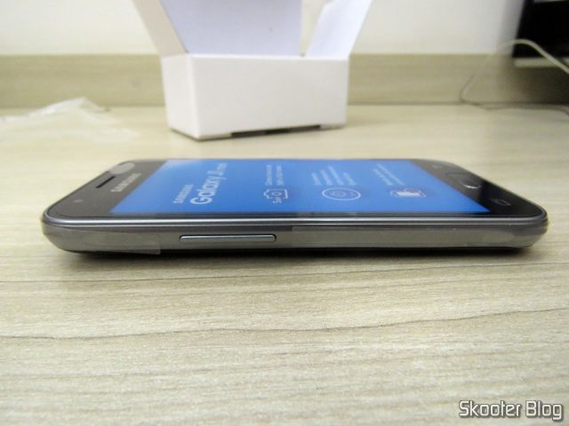 Smartphone Samsung Galaxy J1 Mini Duos.