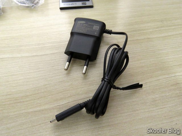 Carregador do Smartphone Samsung Galaxy J1 Mini Duos.