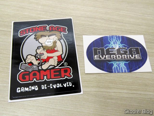 Adesivos que acompanham o Mega EverDrive X7 - Deluxe Edition.
