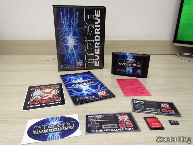 Mega EverDrive X7 - Deluxe Edition e todos os acessórios.