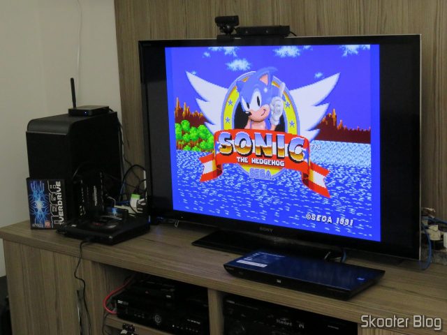 Mega EverDrive X7 - Deluxe Edition, em funcionamento.