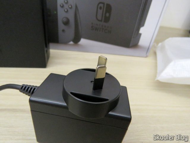 Fonte de Alimentação do Nintendo Switch, no padrão australiano.